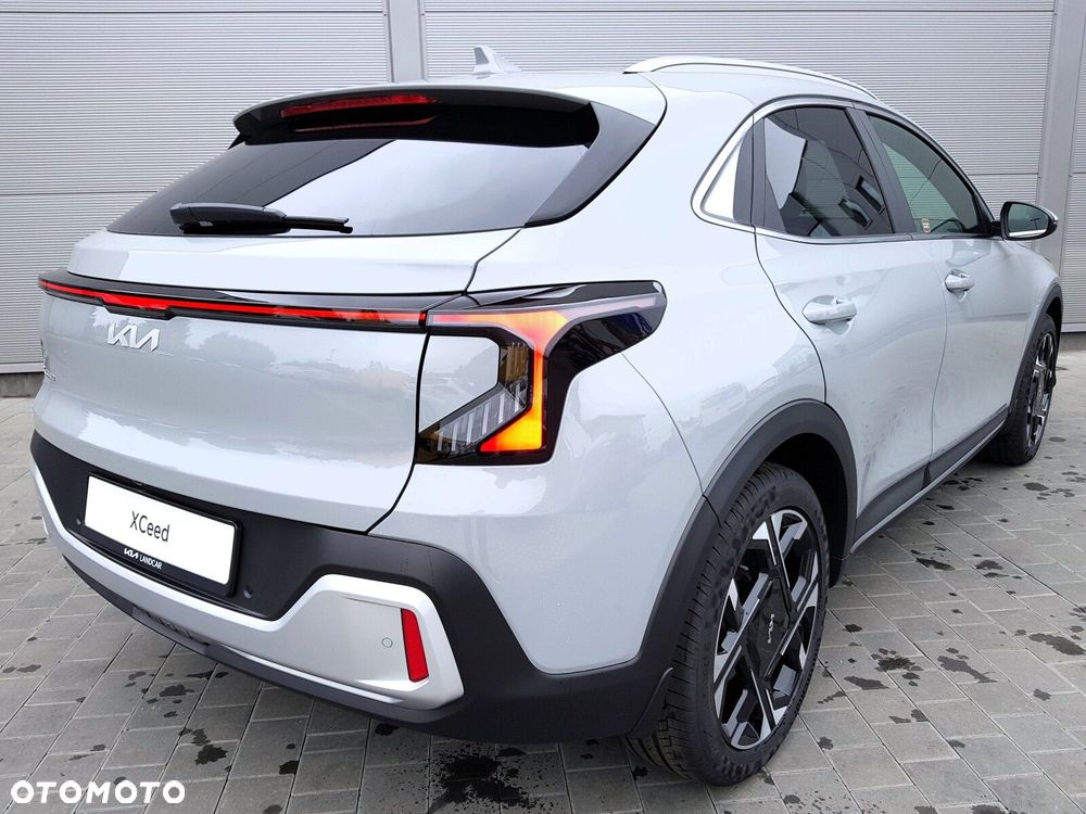 Kia XCeed 1.6 T-GDI Business Line DCT - 10