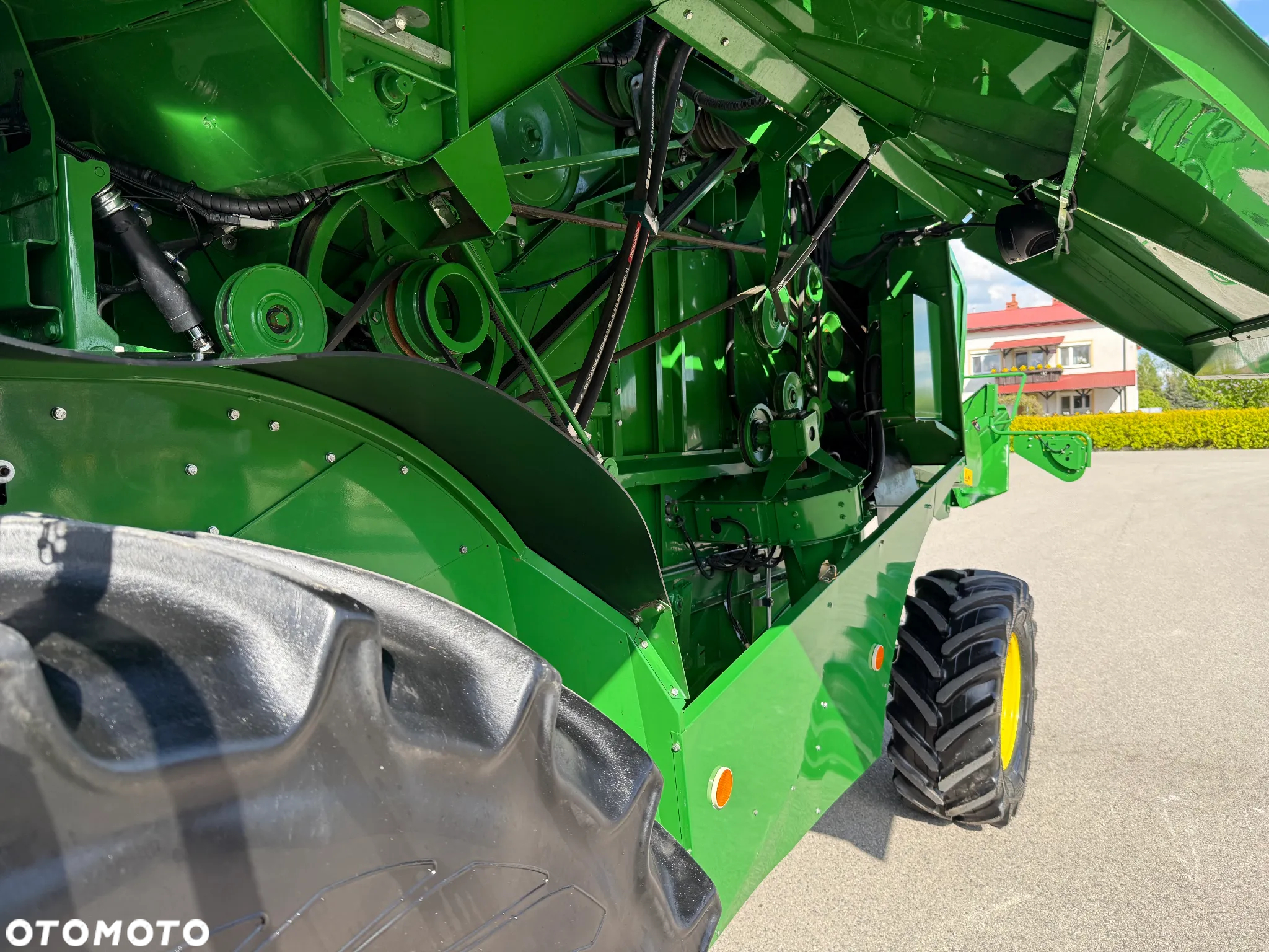 John Deere W 330 - 26