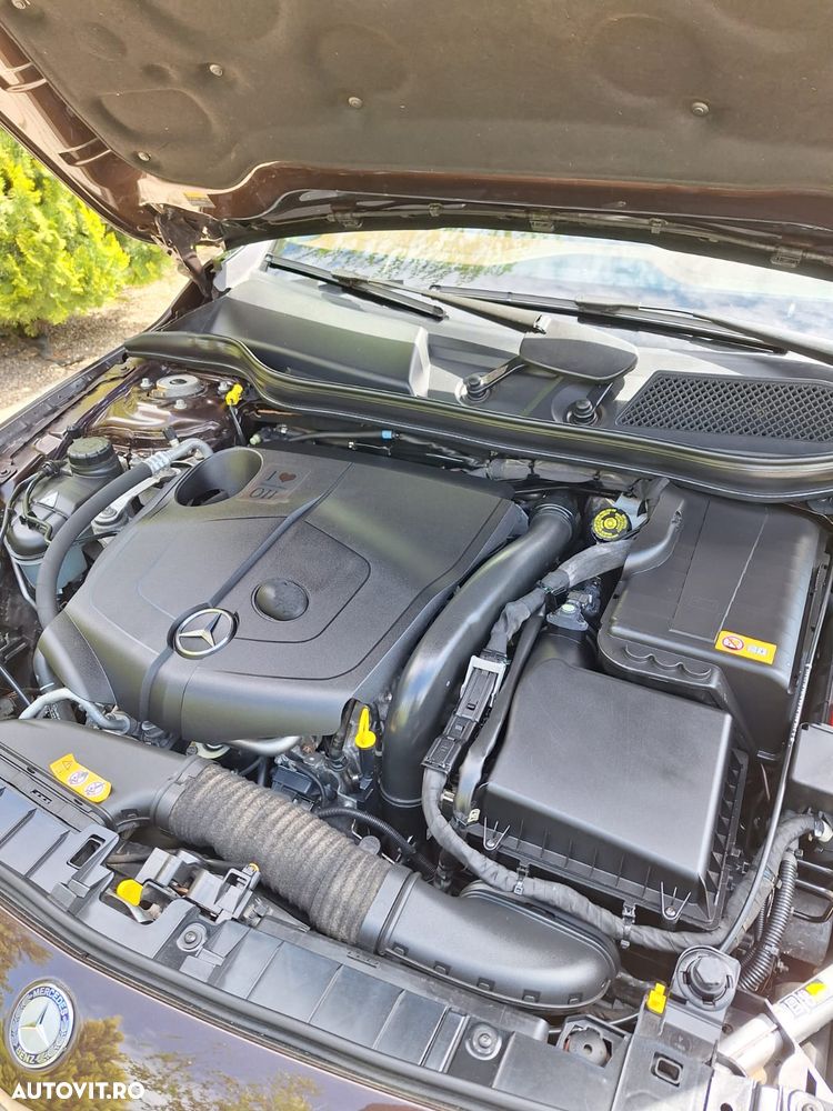 Mercedes-Benz GLA 220 CDI 4MATIC 7G-DCT - 9