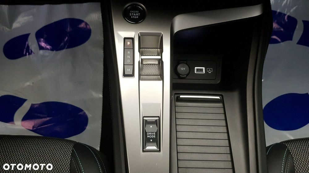 Peugeot 308 - 24