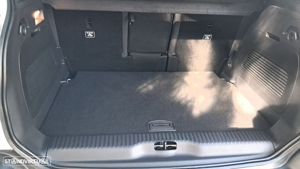 Citroën C3 Aircross 1.2 PureTech Shine Pack EAT6 — fotografia 32