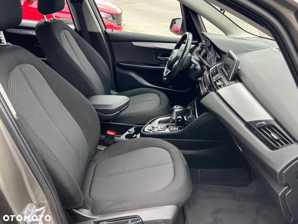 BMW Seria 2 218d Sport-Aut Luxury Line - 27