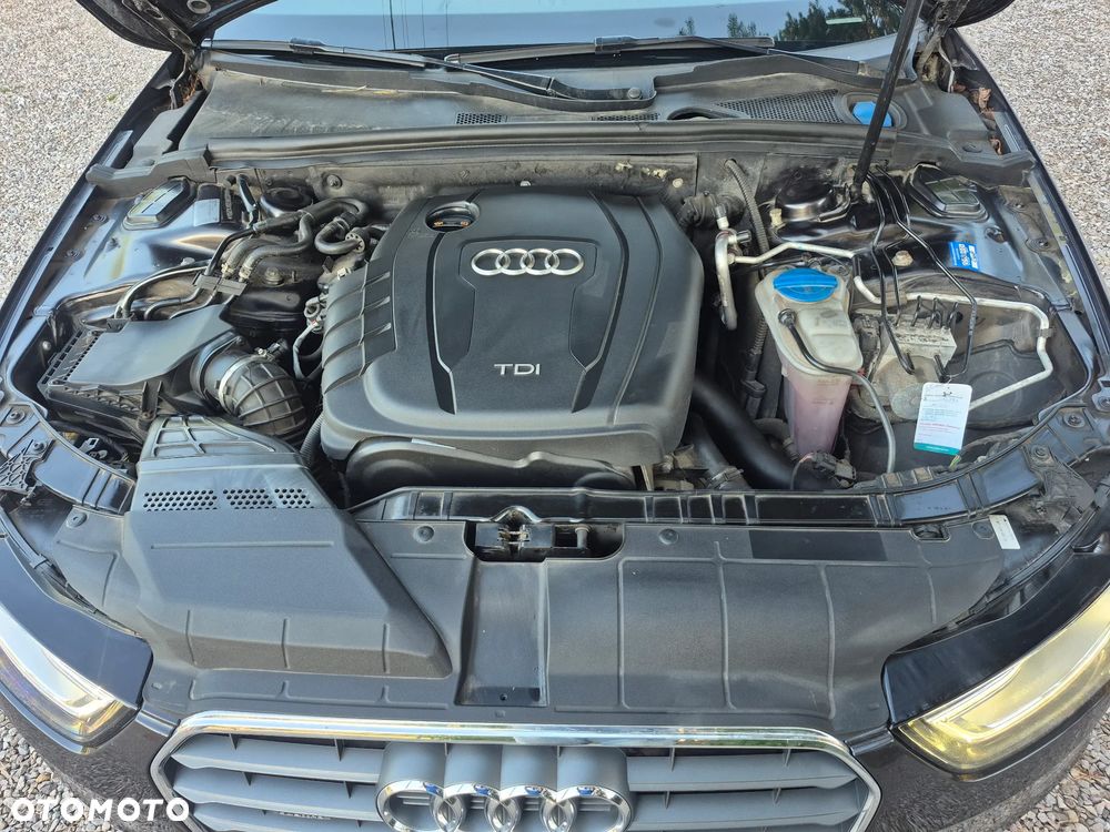 Audi A4 Avant 2.0 TDI DPF quattro S line Sportpaket - 22