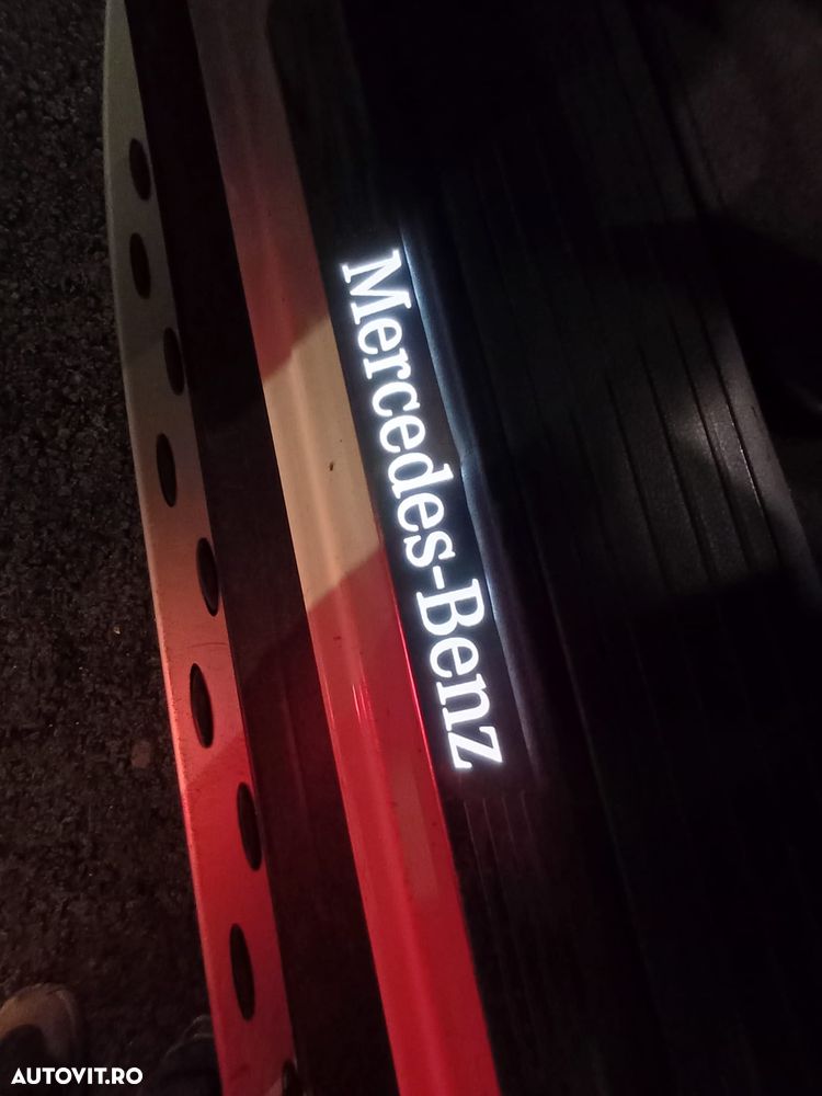 Mercedes-Benz GLS - 12