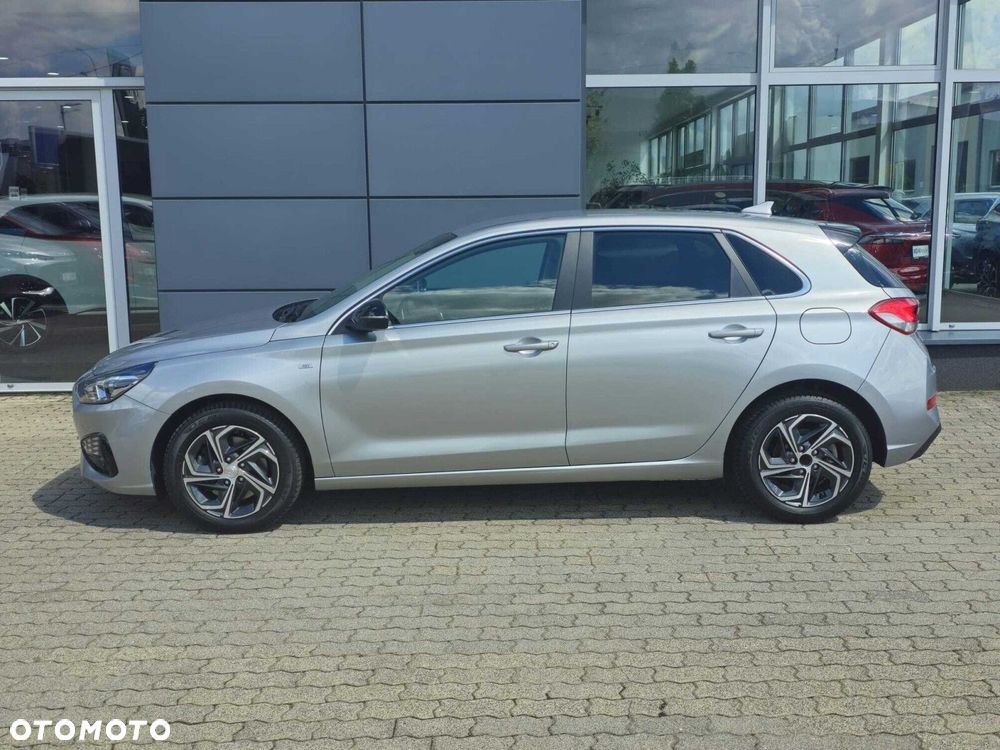 Hyundai i30 1.5 T-GDI 48V Smart - 9