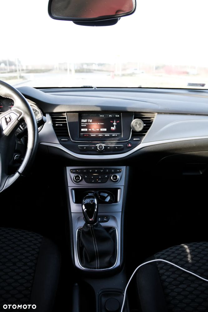 Opel Astra 1.6 CDTI Enjoy S&S - 9