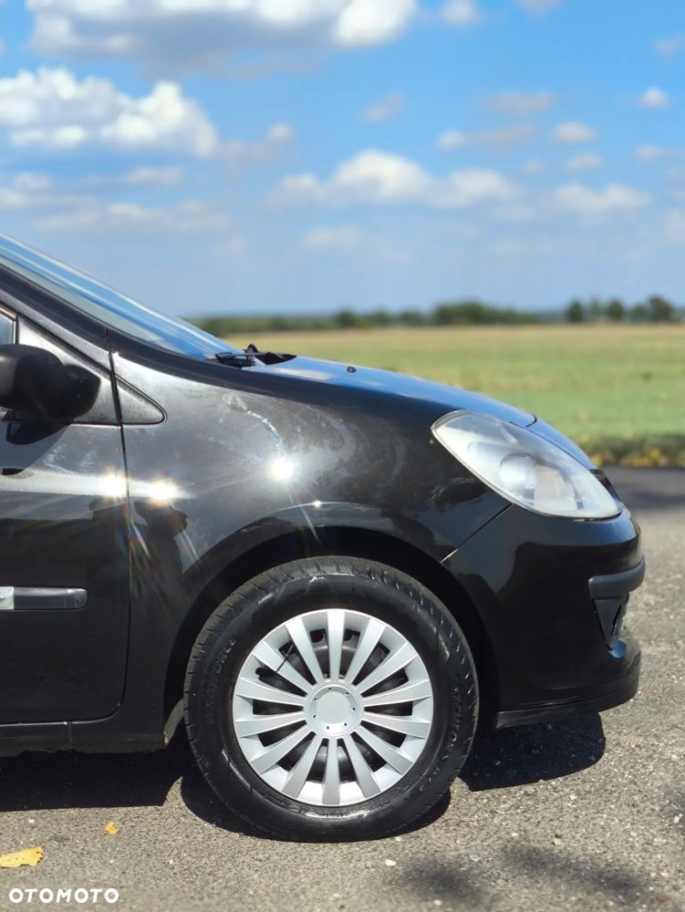 Renault Clio - 13