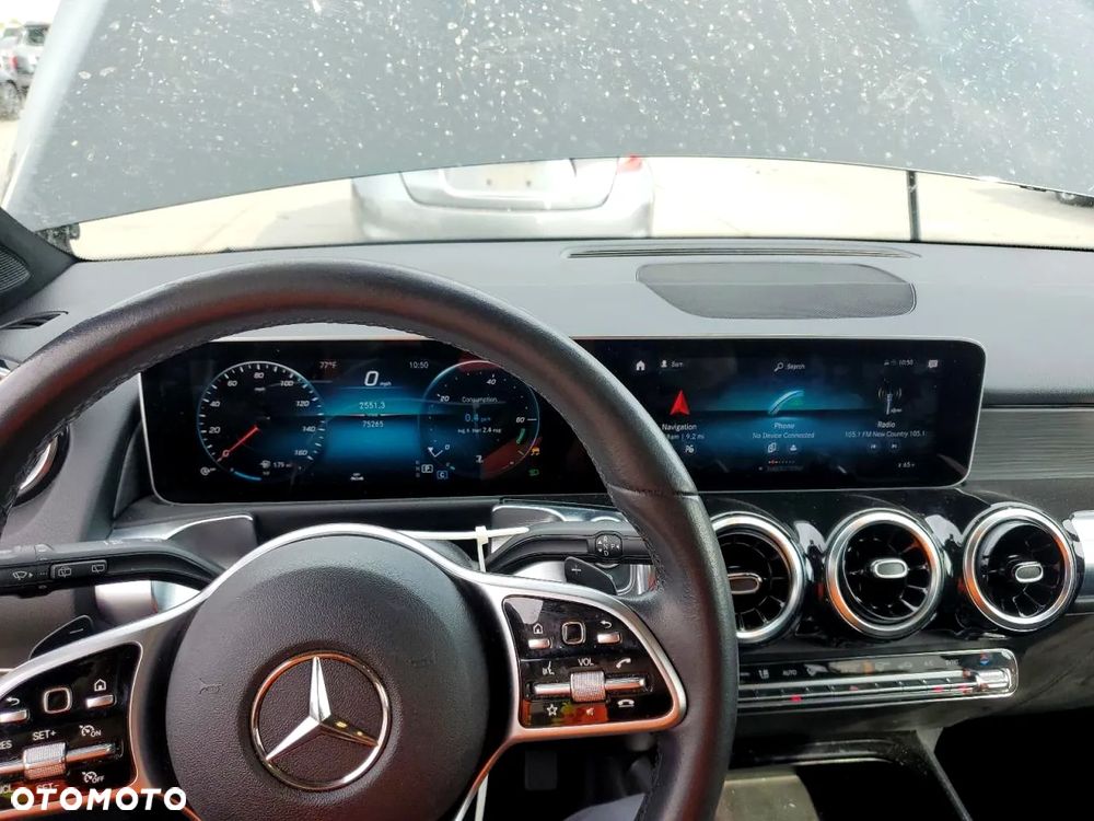 Mercedes-Benz GLB 250 4Matic 8G-DCT - 10