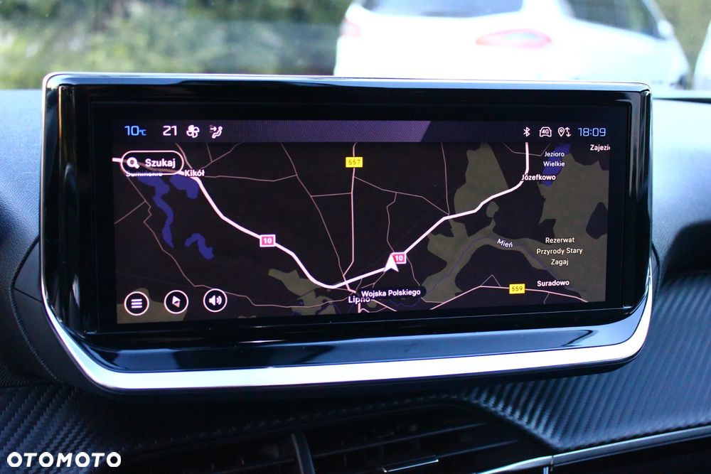 Peugeot 2008 1.5 BlueHDi Allure S&S EAT8 - 29