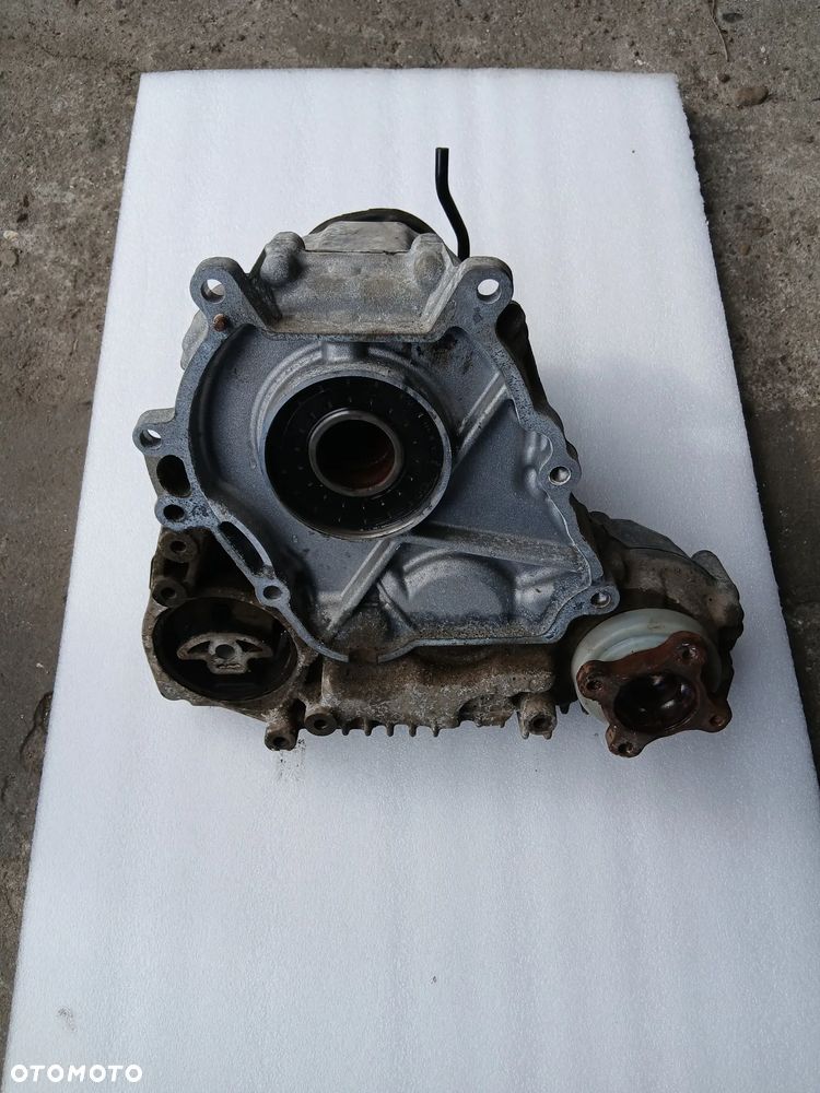 Reduktor skrzyni biegów BMW ATC35L  F10 F11 X1 E84 F30 F31 F32 - 1