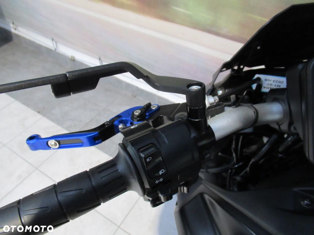Yamaha MT - 12