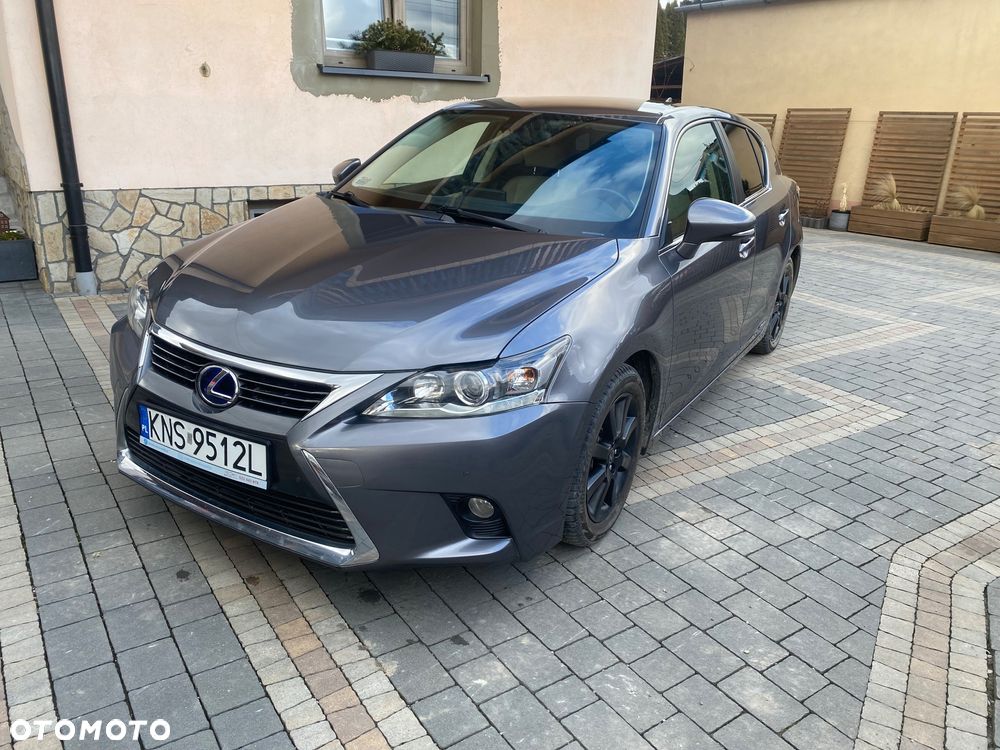 Lexus CT ver-200h-comfort - 1