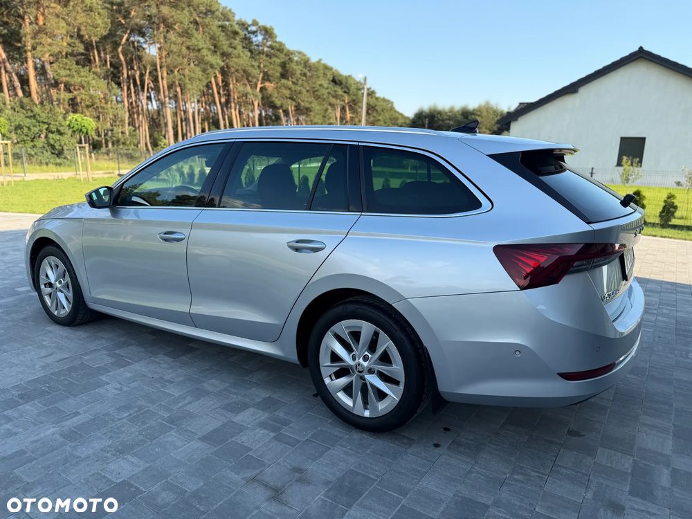 Skoda Octavia 2.0 TDI Sportline DSG - 21