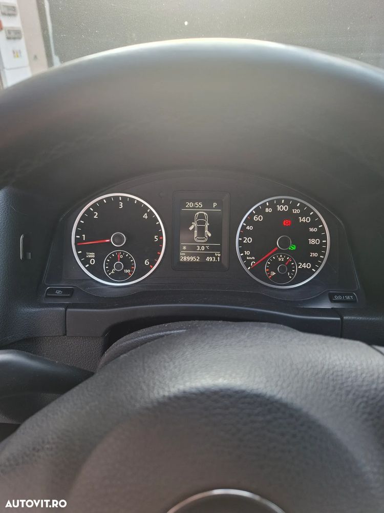 Volkswagen Tiguan - 8