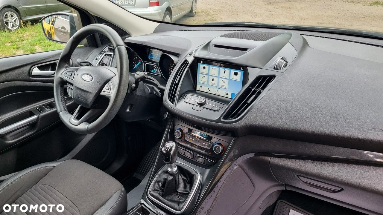 Ford Kuga - 23
