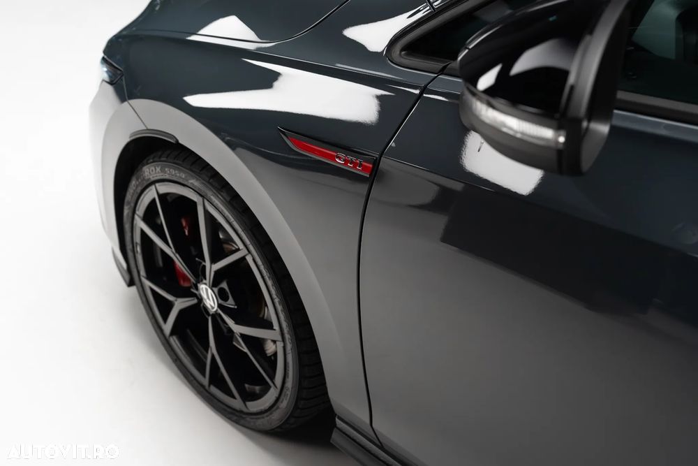 Volkswagen Golf 2.0 TSI DSG GTI - 3