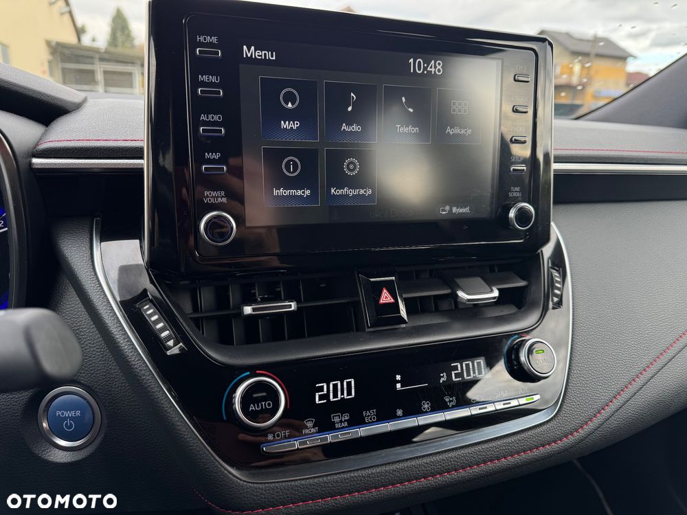 Toyota Corolla 1.8 Hybrid Executive - 16