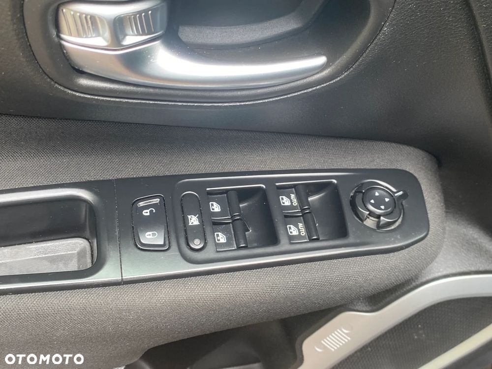 Jeep Renegade 1.4 MultiAir DSG Longitude - 16