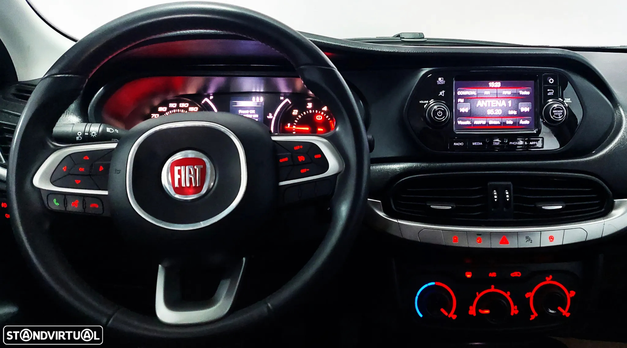 Fiat Tipo Station Wagon 1.3 M-Jet Lounge - 13