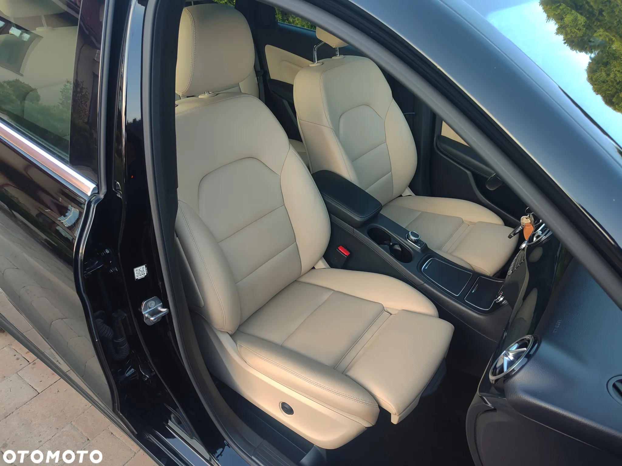 Mercedes-Benz Klasa B 250 4Matic 7G-DCT - 32