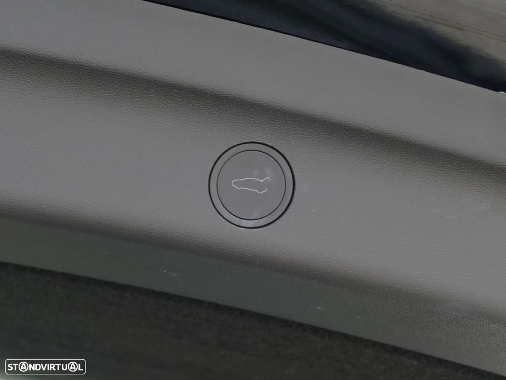 Tesla Model Y Performance Tração Integral - 13