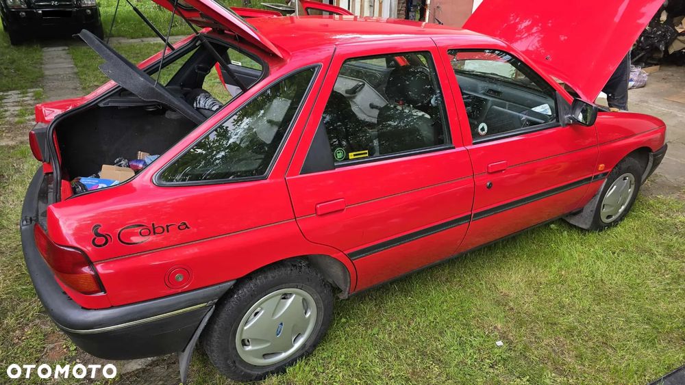 Ford Escort 1.3 CL - 10