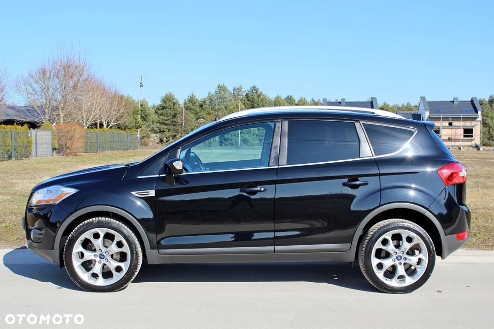 Ford Kuga 2.0 TDCi 2x4 Titanium - 3