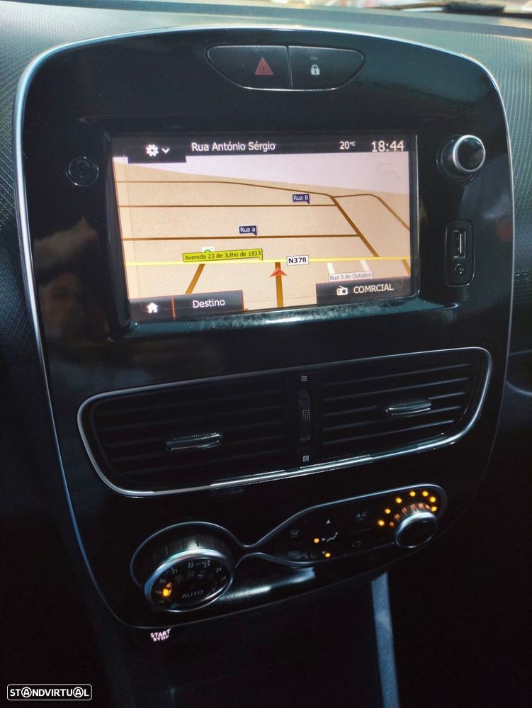 Renault Clio Sport Tourer 0.9 TCe GT Line - 14