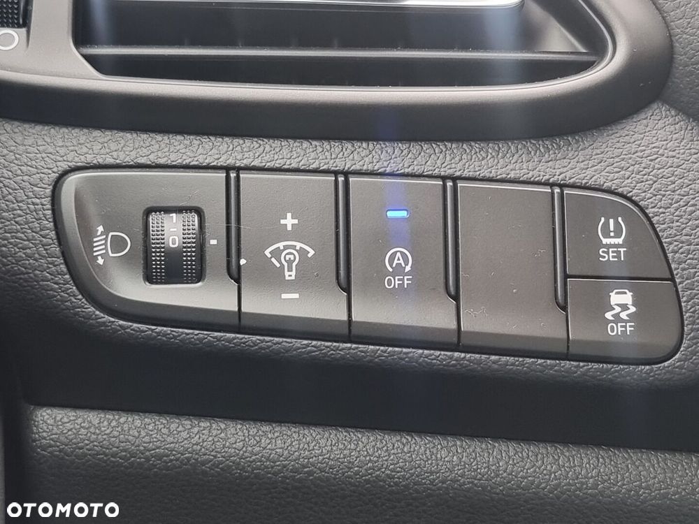 Hyundai i30 1.5 DPI Smart - 23