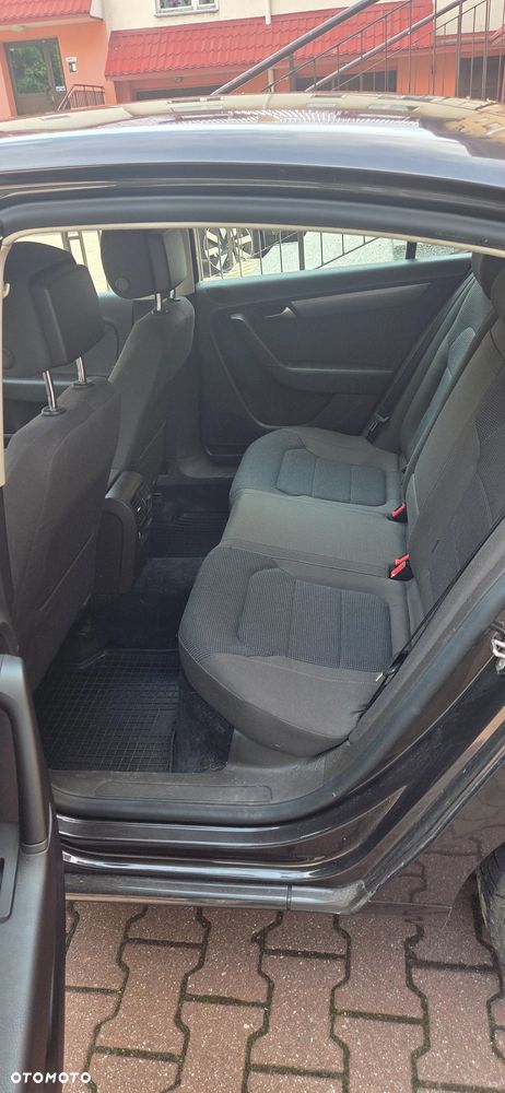 Volkswagen Passat 1.8 TSI Comfortline - 12