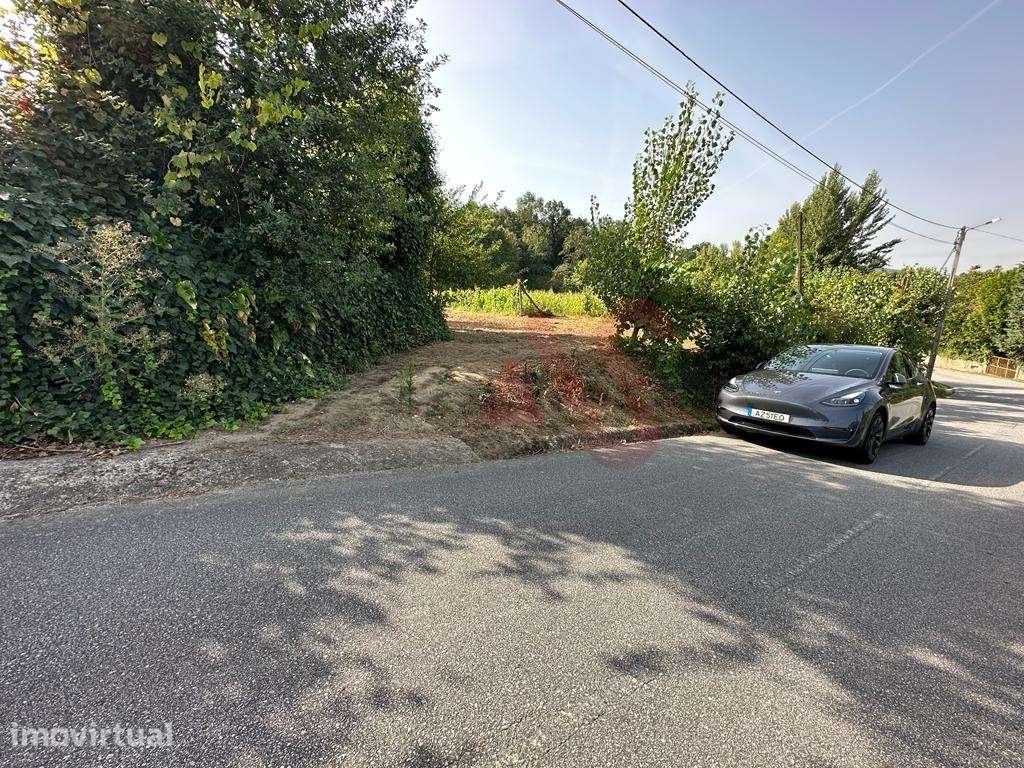 Terreno rústico com 3.585 m2 m São Jorge de Vizela, Felgueiras - Grande imagem: 2/9