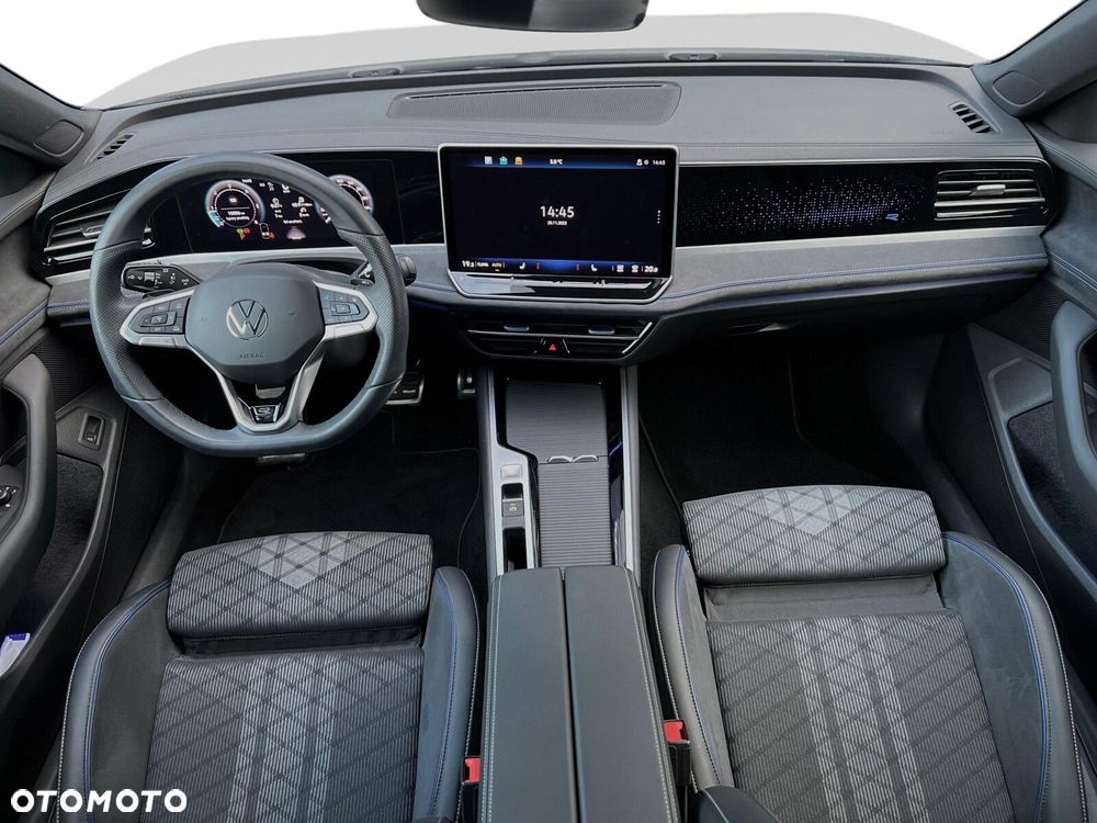 Volkswagen Passat - 24