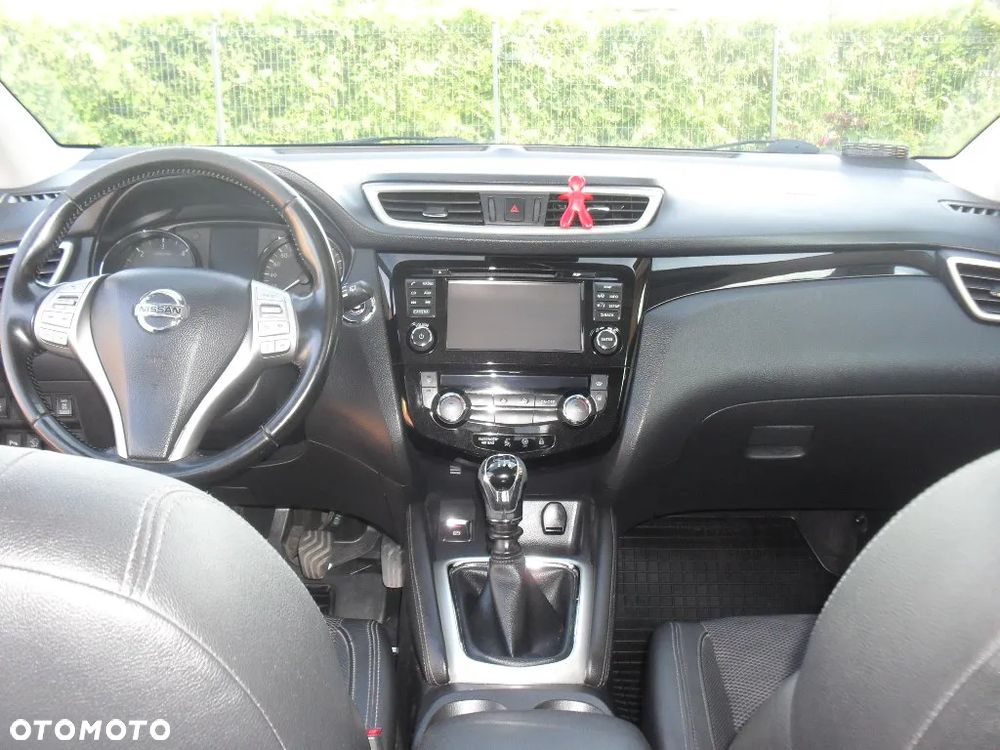 Nissan Qashqai 1.6 dCi 4 x 4 DPF Start/Stop tekna - 12