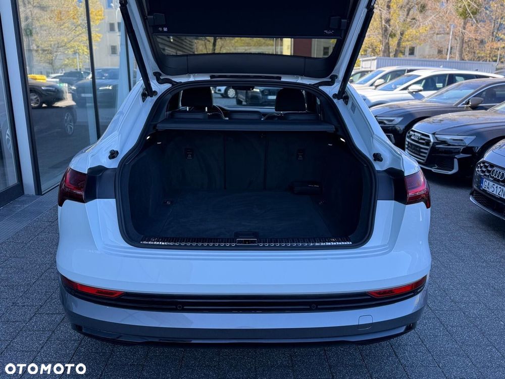 Audi e-tron Sportback 55 Quattro S Line - 38