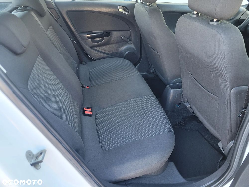 Opel Corsa - 18