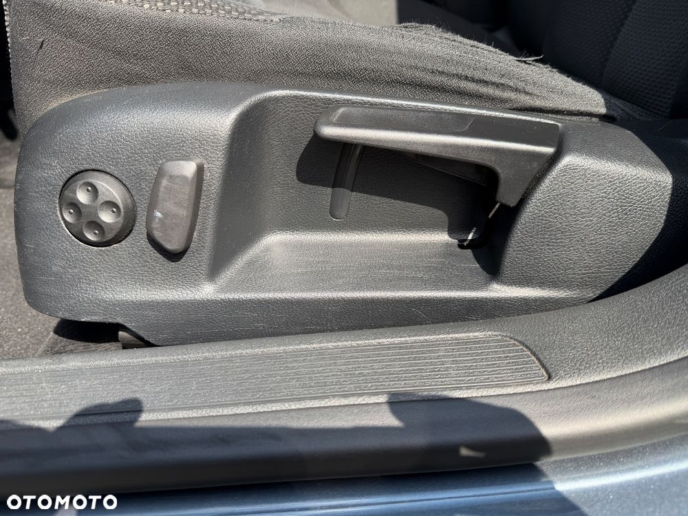 Volkswagen Passat 2.0 TDI Highline - 15