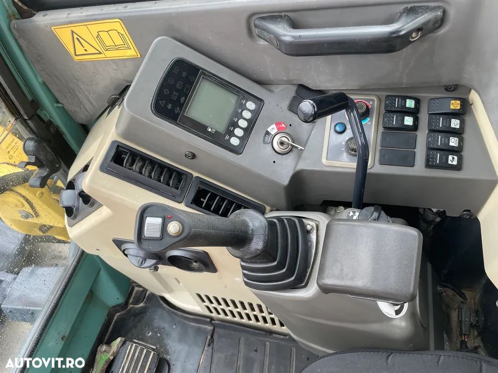 Yanmar Vio 80 - 21