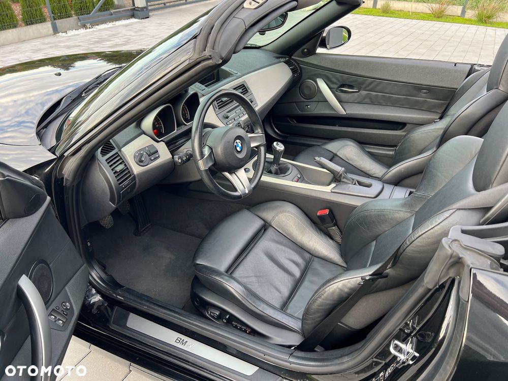 BMW Z4 3.0i - 10