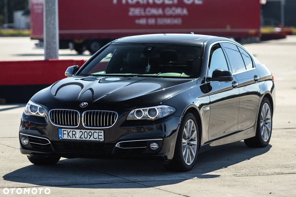 BMW Seria 5 530d Luxury Line - 6