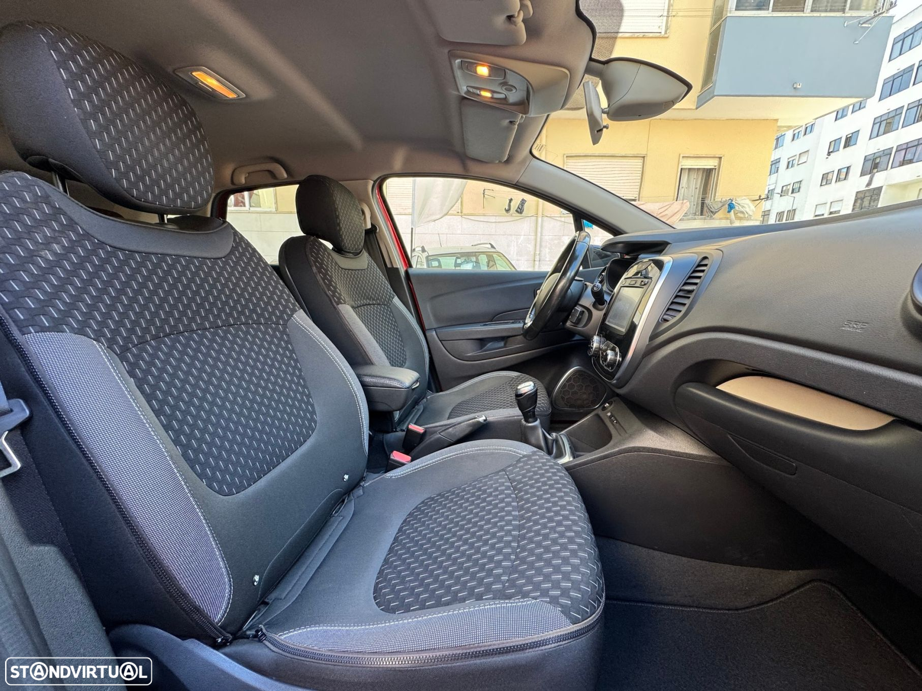 Renault Captur 0.9 TCE Exclusive - 11