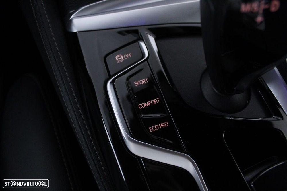 BMW 520 d Pack M Auto - 31