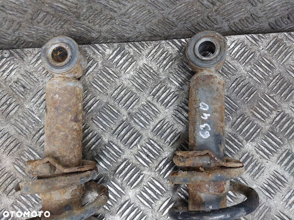 AMORTYZATOR + SPRĘŻYNA LEWY TYŁ + PRAWY TYŁ TOYOTA COROLLA VERSO II - 4