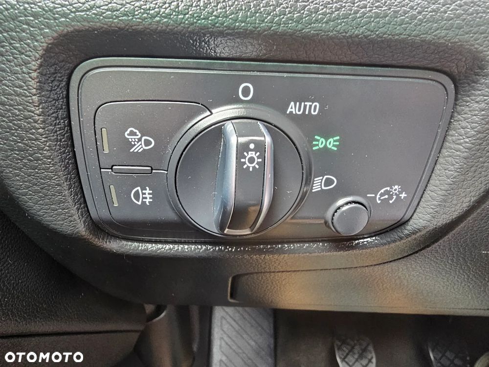 Audi A3 Sportback 2.0 TDI Ambiente - 31