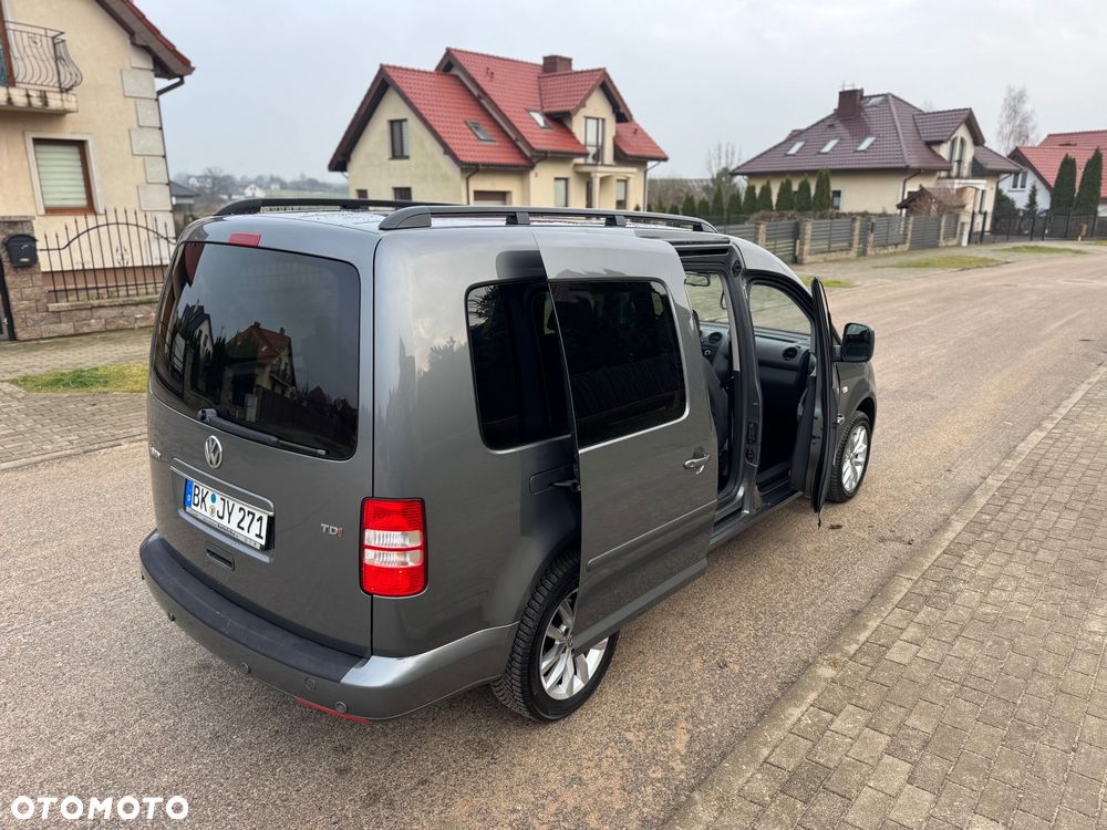 Volkswagen Caddy Maxi Trendline Mixt DSG - 36