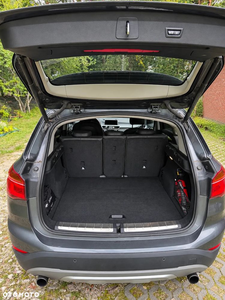 BMW X1 - 10