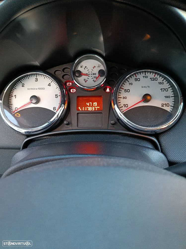 Peugeot 207 1.4 HDi Urban - 16