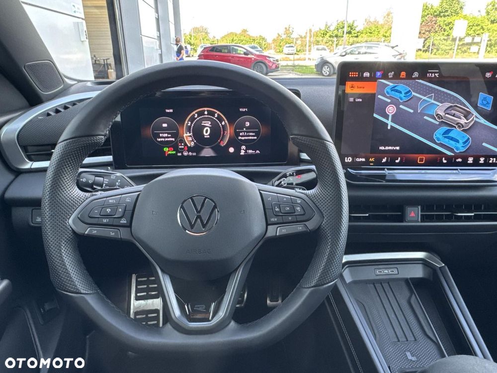 Volkswagen T-Roc - 14