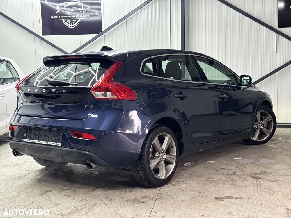 Volvo V40 D3 Geartronic Momentum - 13