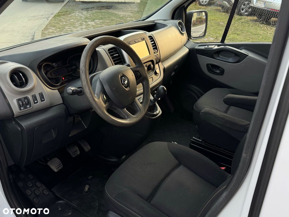 Renault Trafic - 10