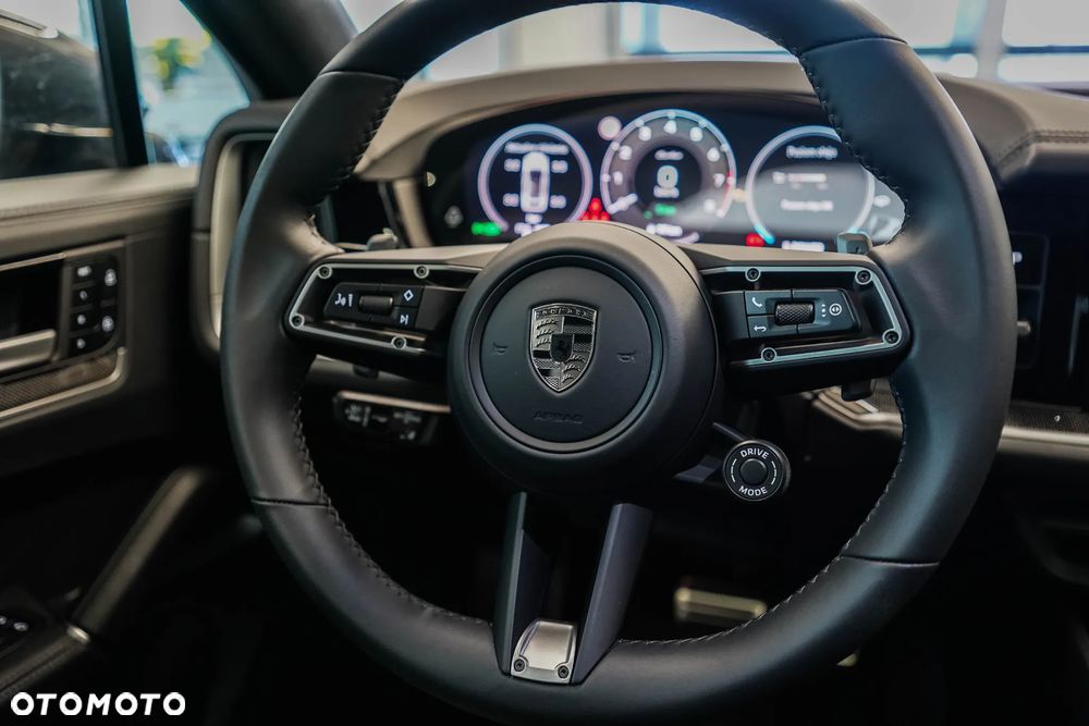 Porsche Cayenne Turbo E-Hybrid PHEV - 20